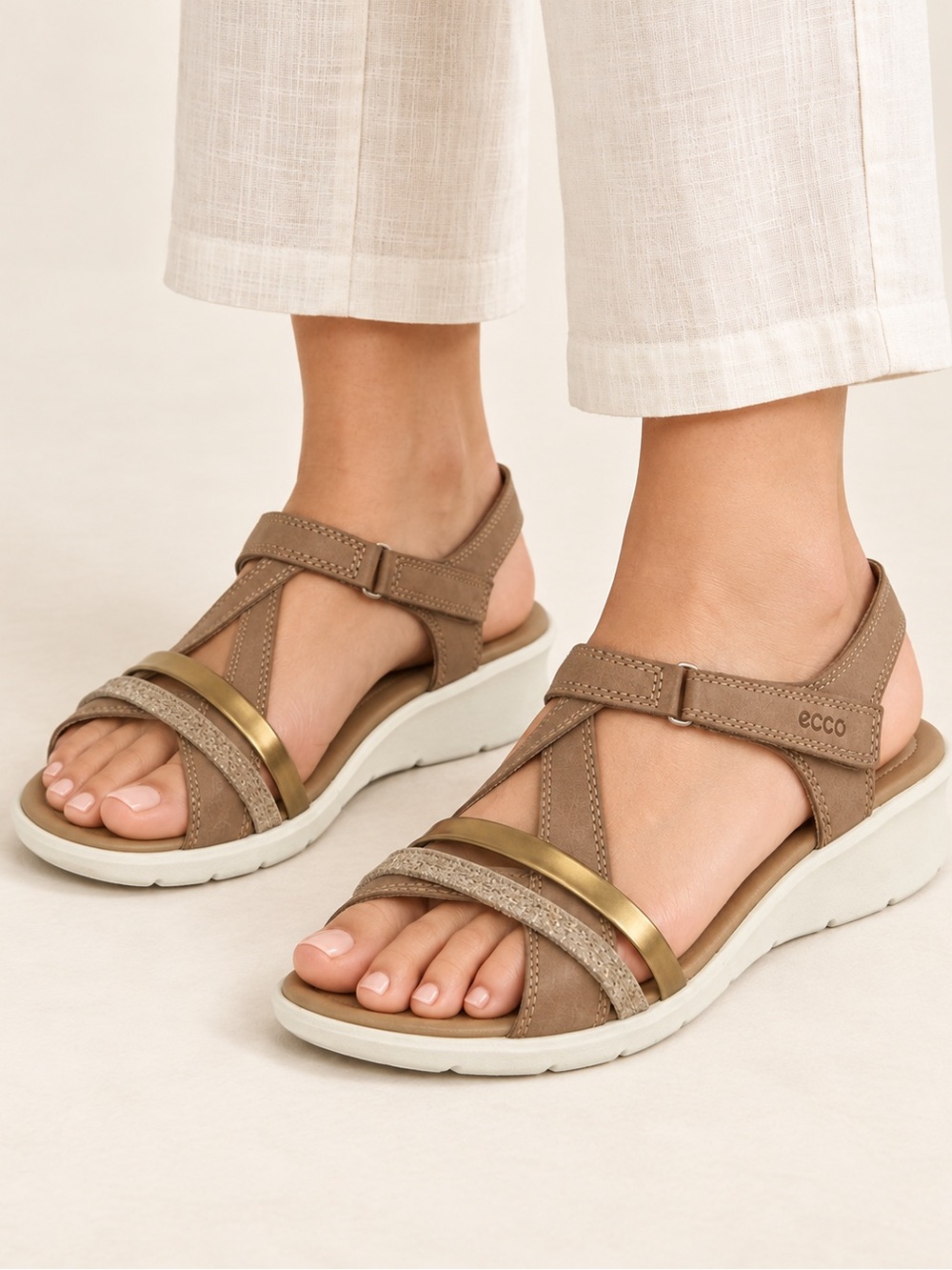ECCO Women's Felicia Sandal Wedge, Cashmere/Bronze, 41 EU/10-10.5 US